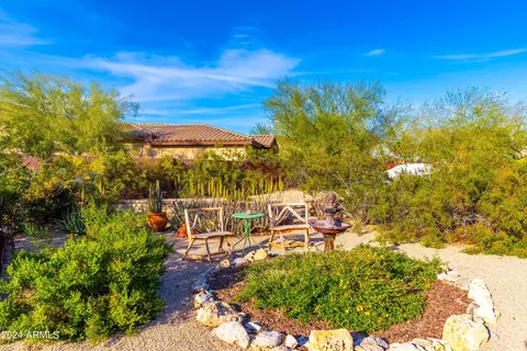 View/Area - 8608 S 23rd Pl, Phoenix, AZ 85042 photo 3 of 20