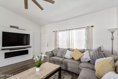 328 E Harwell Rd, Gilbert, AZ 85234 photo 6