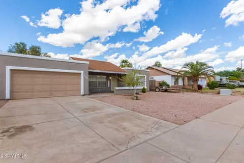 328 E Harwell Rd, Gilbert, AZ 85234 photo 3
