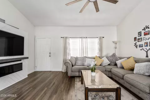 328 E Harwell Rd, Gilbert, AZ 85234 photo 9