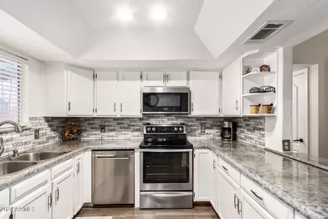 328 E Harwell Rd, Gilbert, AZ 85234 photo 14