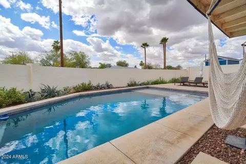 Exterior - 1133 E Townley Ave, Phoenix, AZ 85020 photo 9 of 11