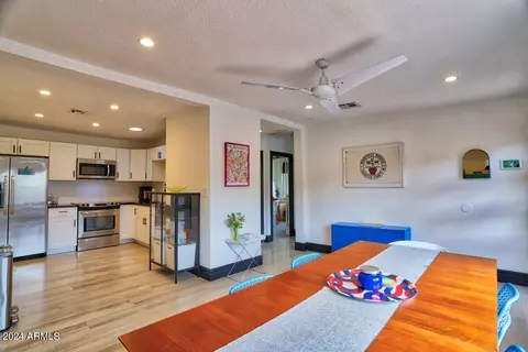 Dining - 1133 E Townley Ave, Phoenix, AZ 85020 photo 6 of 7