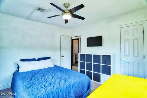 Bedroom - 1133 E Townley Ave, Phoenix, AZ 85020 photo 2 of 4
