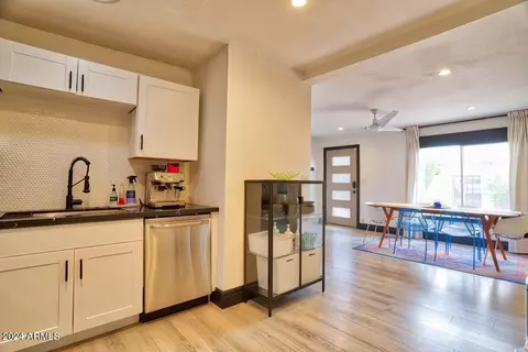 Kitchen - 1133 E Townley Ave, Phoenix, AZ 85020 photo 2 of 2