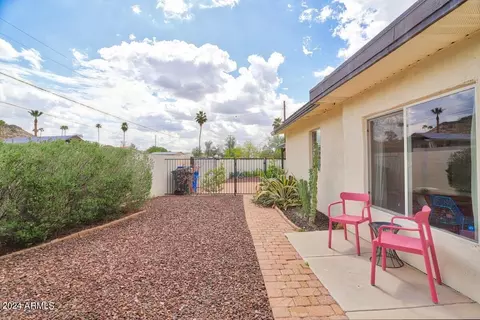 Exterior - 1133 E Townley Ave, Phoenix, AZ 85020 photo 3 of 11