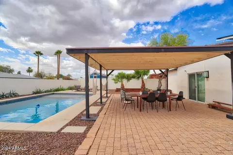 Exterior - 1133 E Townley Ave, Phoenix, AZ 85020 photo 4 of 11