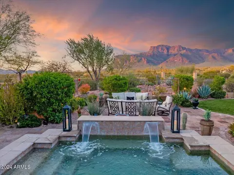 2457 S Pinyon Village Dr, Gold Canyon, AZ 85118