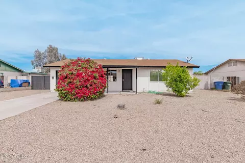 3326 W Wahalla Ln, Phoenix, AZ 85027