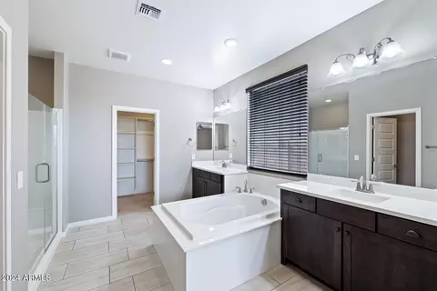 2910 E Quenton St, Mesa, AZ 85213 photo 8
