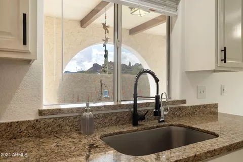 Kitchen - 1019 E Tonto St, Apache Junction, AZ 85119 photo 7 of 7