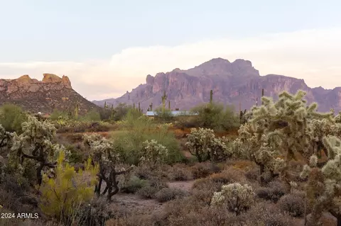 Exterior - 1019 E Tonto St, Apache Junction, AZ 85119 photo 32 of 52