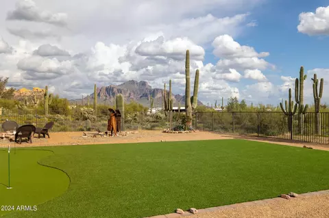 View/Area - 1019 E Tonto St, Apache Junction, AZ 85119 photo 4 of 20