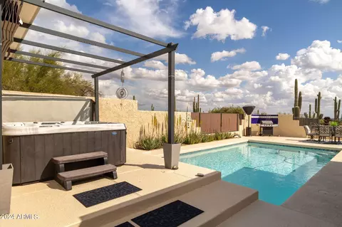 Exterior - 1019 E Tonto St, Apache Junction, AZ 85119 photo 16 of 52