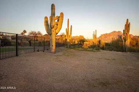 Exterior - 1019 E Tonto St, Apache Junction, AZ 85119 photo 46 of 52