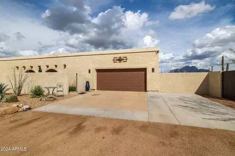 Exterior - 1019 E Tonto St, Apache Junction, AZ 85119 photo 29 of 52