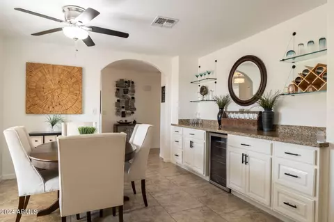 Kitchen - 1019 E Tonto St, Apache Junction, AZ 85119 photo 2 of 7