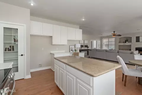 Kitchen - 9556 E Jacob Cir, Mesa, AZ 85209 photo 3 of 6