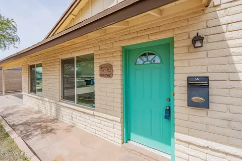 Exterior - 2440 E Vista Dr, Phoenix, AZ 85032 photo 2 of 6