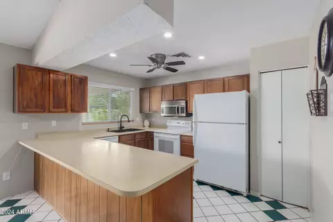 915 E Hackamore St, Mesa, AZ 85203 photo 10