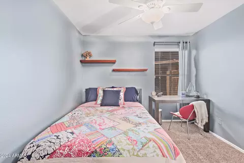 Bedroom - 4807 E Abraham Ln, Phoenix, AZ 85054 photo 11 of 11