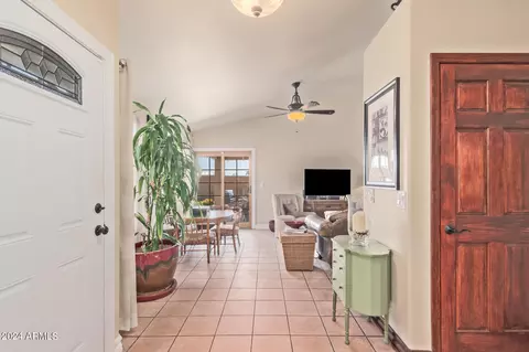 Living - 4807 E Abraham Ln, Phoenix, AZ 85054 photo 1 of 5