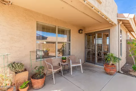 Exterior - 4807 E Abraham Ln, Phoenix, AZ 85054 photo 8 of 15