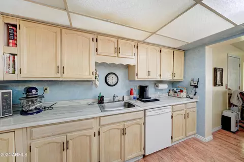 1610 W Eva St, Phoenix, AZ 85021 photo 6