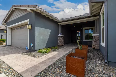Exterior - 2709 E Kesler Ln, Gilbert, AZ 85295 photo 4 of 17