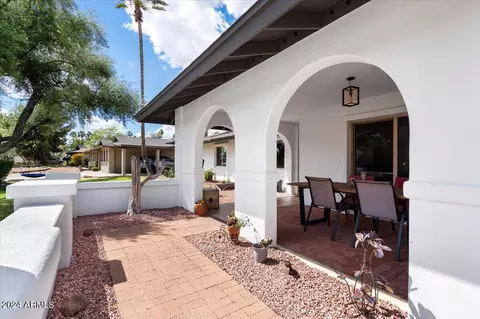 Exterior - 3716 E Mercer Ln, Phoenix, AZ 85028 photo 4 of 16