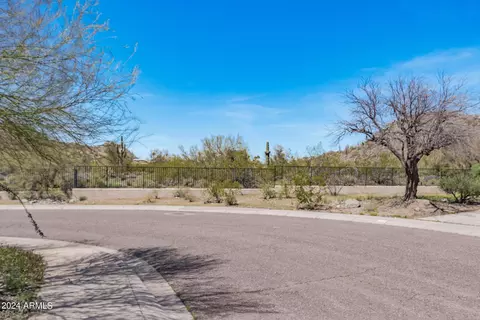 View/Area - 2207 E Taro Ln, Phoenix, AZ 85024 photo 1 of 1