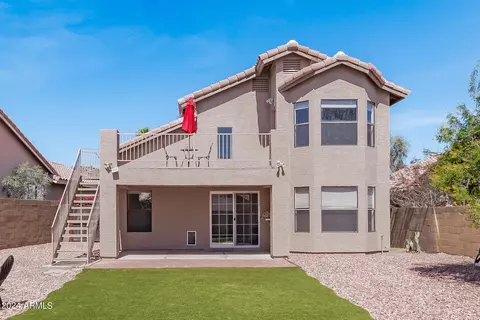 Exterior - 2207 E Taro Ln, Phoenix, AZ 85024 photo 10 of 12