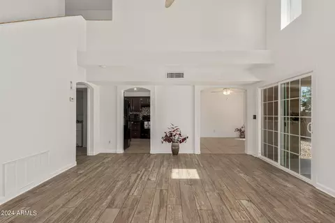 Entry Way - 2207 E Taro Ln, Phoenix, AZ 85024 photo 3 of 3