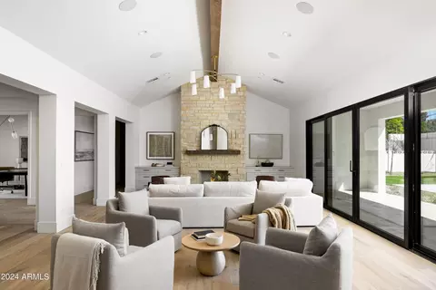 Living - 3815 Elm St, Phoenix, AZ 85018 photo 3 of 5