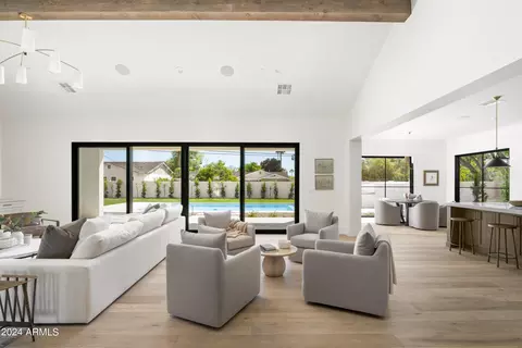 Living - 3815 Elm St, Phoenix, AZ 85018 photo 2 of 5