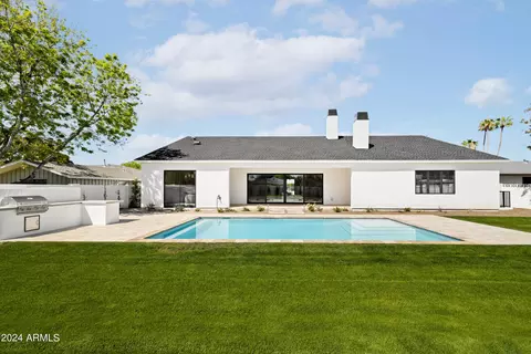 Exterior - 3815 Elm St, Phoenix, AZ 85018 photo 4 of 5