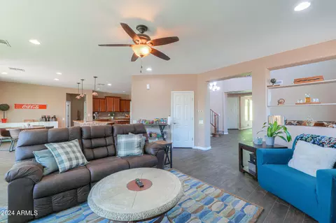 Living - 4311 S Marron --, Mesa, AZ 85212 photo 6 of 9