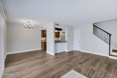 4242 N 68th Ave, Phoenix, AZ 85033