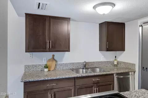 4242 N 68th Ave, Phoenix, AZ 85033 photo 6