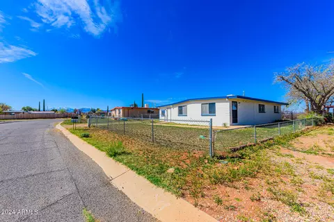 803 Ridgeview Pl, Huachuca City, AZ 85616