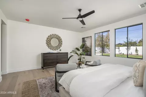 1414 E Oregon Ave, Phoenix, AZ 85014 photo 12