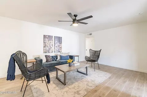 Living - 4509 E Pecan Rd, Phoenix, AZ 85040 photo 8 of 9