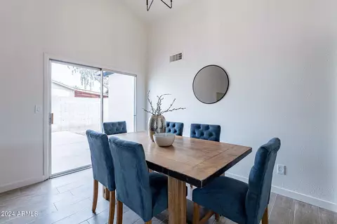 Dining - 4509 E Pecan Rd, Phoenix, AZ 85040 photo 1 of 3
