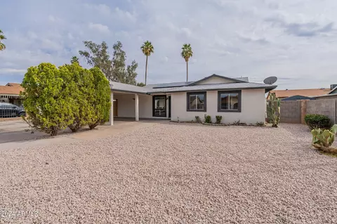Exterior - 4509 E Pecan Rd, Phoenix, AZ 85040 photo 2 of 10
