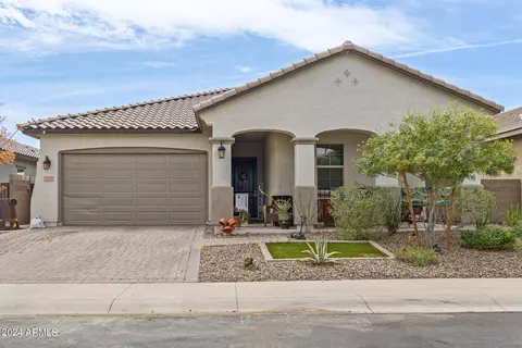 41231 W Almira Dr, Maricopa, AZ 85138