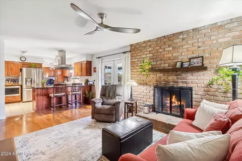 4250 W Mountain View Rd, Phoenix, AZ 85051
