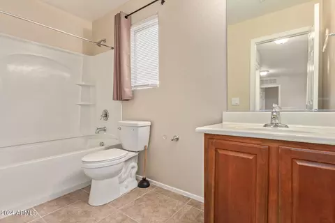 Bath - 4631 W Juniper Ave, Coolidge, AZ 85128 photo 5 of 6
