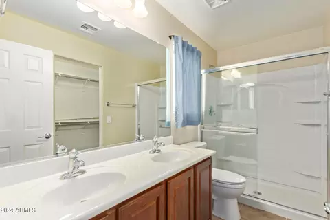 Bath - 4631 W Juniper Ave, Coolidge, AZ 85128 photo 3 of 6