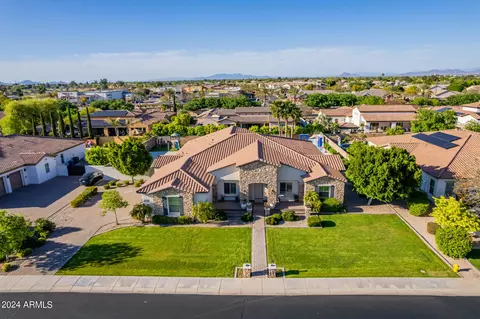 View/Area - 898 E Buffalo St, Gilbert, AZ 85295 photo 1 of 20