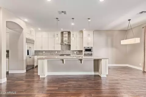Kitchen - 898 E Buffalo St, Gilbert, AZ 85295 photo 2 of 5